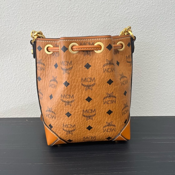 MCM Bucket Bag - Picture 2 of 7